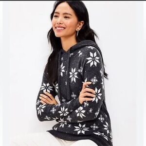 LOFT Pullover Hoodie Sweater Snowflakes Print Wool Blend Sz L Winter Loungewear